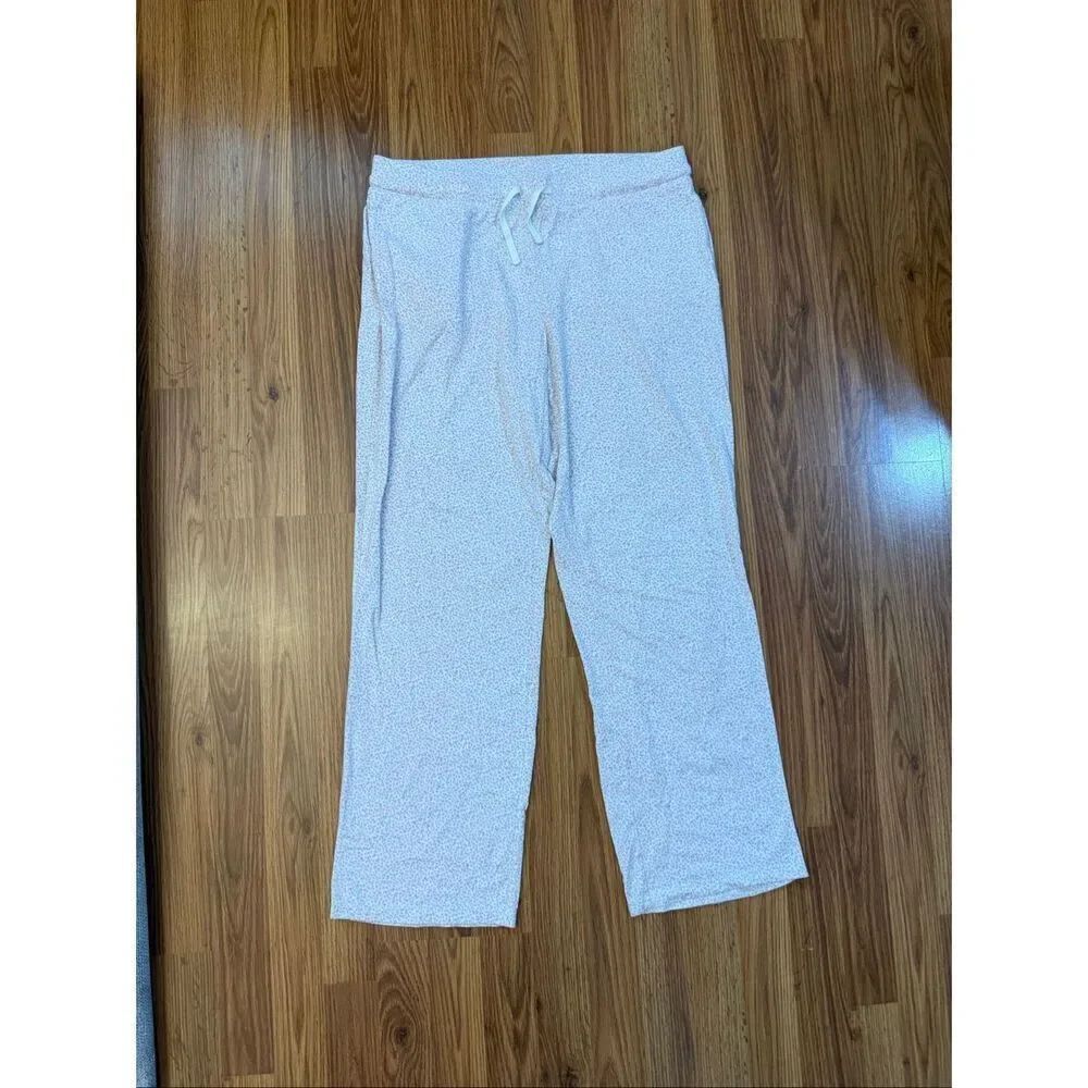 L.L. Bean Women's Floral Shrink Free Organic Cotton Pajama Pants White Medium